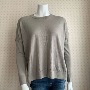 FFC Fashion Boxy Wool Pullover Sweater sz Small PW12